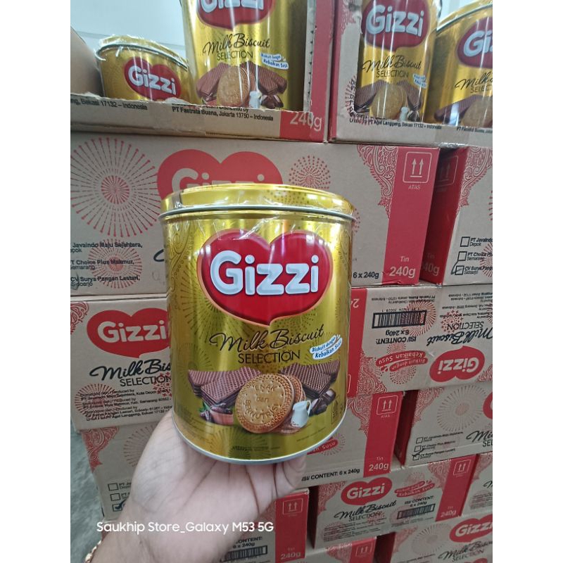 

Gizzi milk biscuit selection 240g