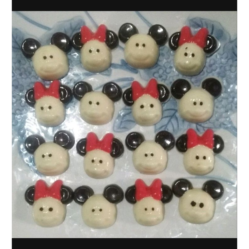 

Coklat praline/coklat karakter mickey & minnie mouse