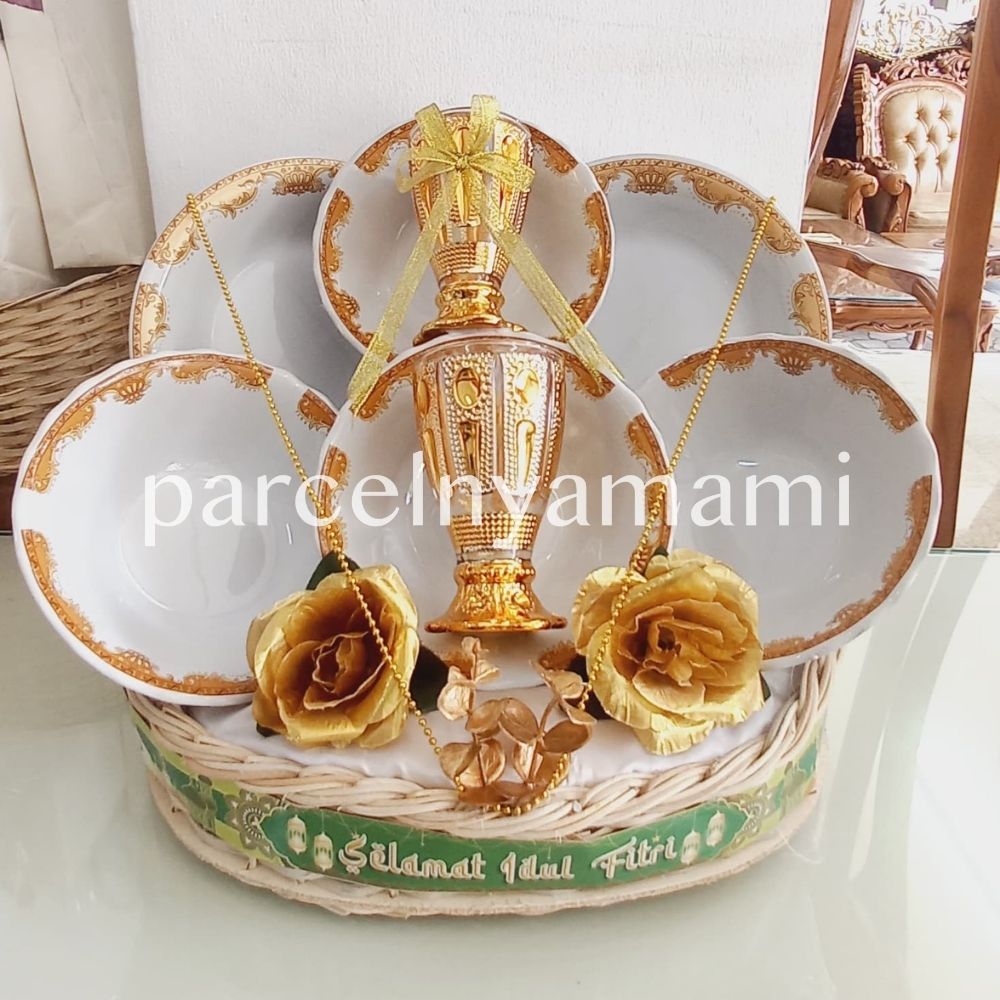 

KADO NIKAHAN / PARSEL NIKAHAN / HANTARAN NIKAHAN / PARSEL HAMPERS LEBARAN / IDUL FITRI IDUL ADHA