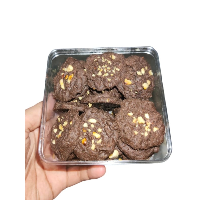 

Kue Kering / homemade / cookies cokelat / putri salju / kastengel keju / kue kacang / nastar