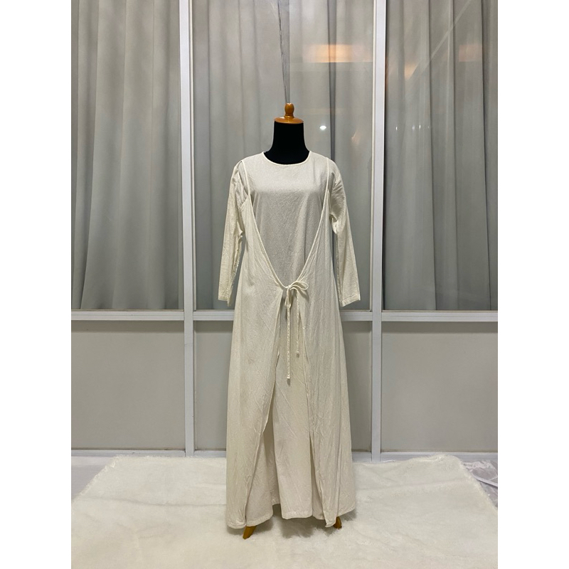 Preloved AUMONE PROJECT Maxi Dress White Bone