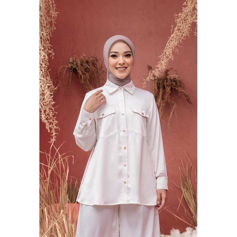 Preloved WK Wearing klamby Alicia One set Linen / setelan silk premium