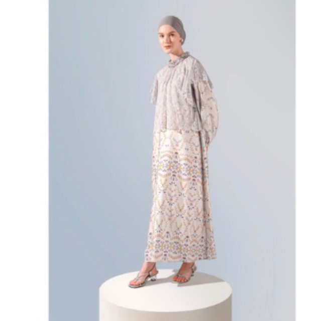 Aleza label sidny dress light gray aleza label size xl