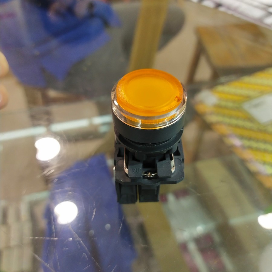 Push button lamp 24vdc 22mm kuning Push button lamp 24vdc 22mm kuning Push button lamp 24vdc 22mm ku