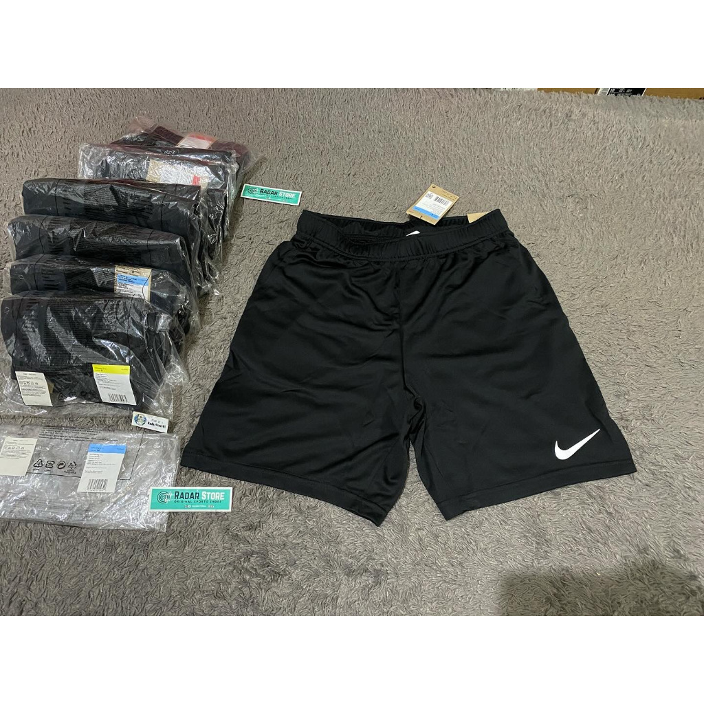 Celana Olahraga Nike Dri-Fit Epic Knit 8in Shorts Black DM5943-010 Original