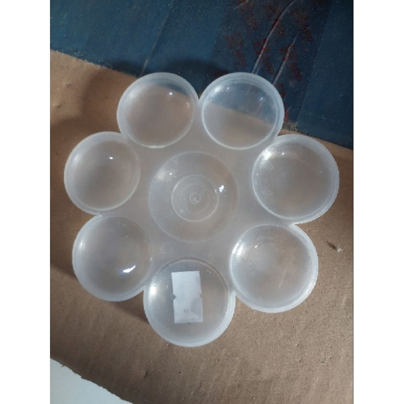 

Palet Cat Air 8 Cekungan
