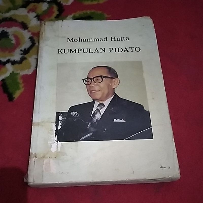 buku kumpulan pidato mohammad hatta  dari tahun 1942 sampai dengan 1949 original