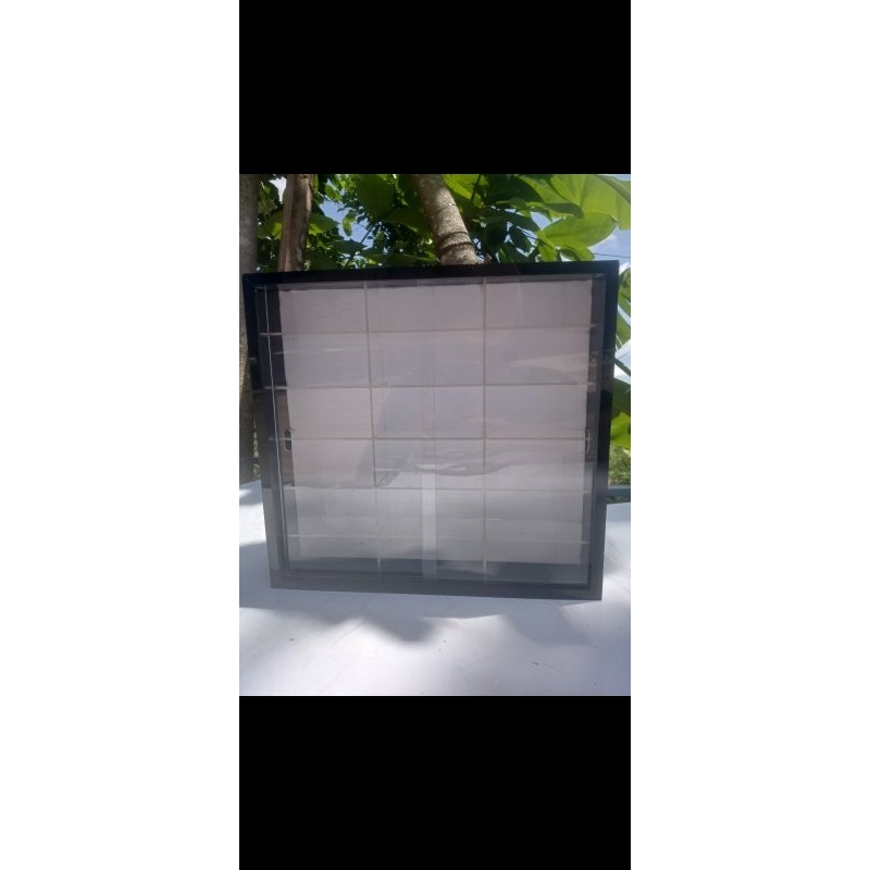 Tempat hotwheels akrilik/ rak hotwheels akrilik/ Display rak hotwheels isi 18