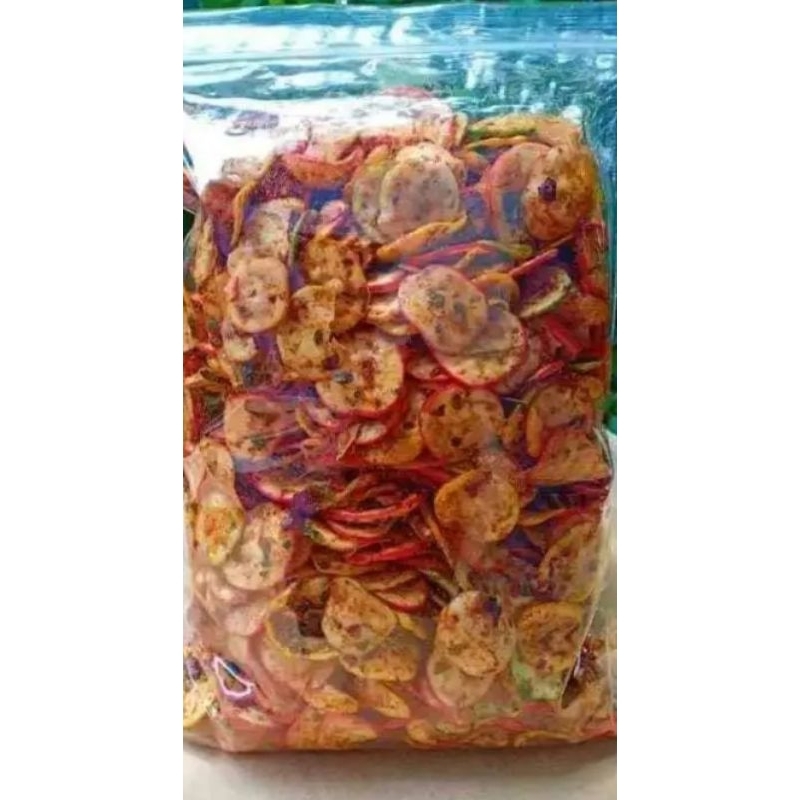 

krupuk seblak rasa pedas daun jeruk. barang fress pesen baru dibuar