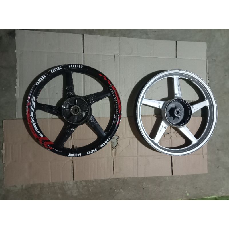 velg velek Belakang Vixion old ring 17 bekas original