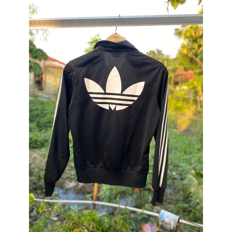 tracktop adidas firebird big logo