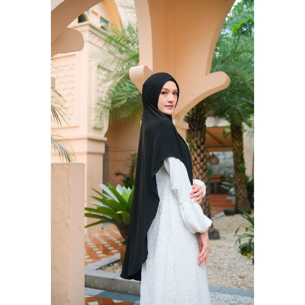 Bergo Nona Cierra.id