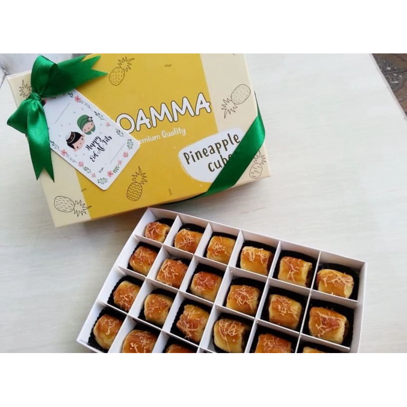 

HAMPERS NASTAR, KACANG