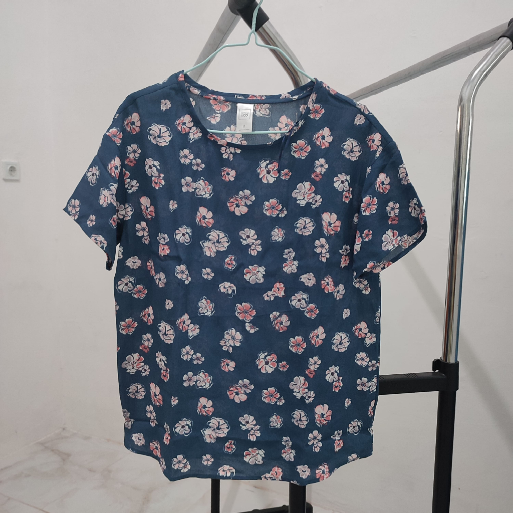 Blouse Floral Lengan Pendek Clothing&CO