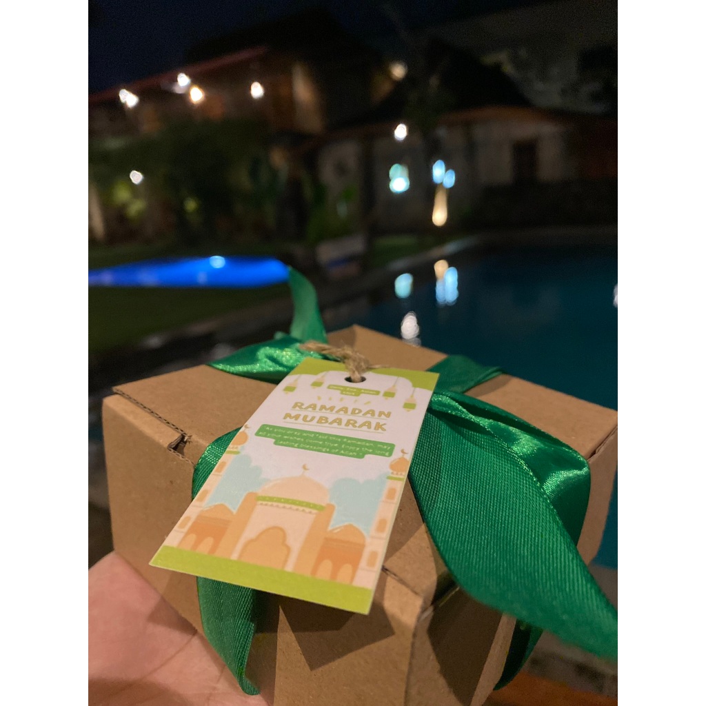 

Hampers Lebaran Murah Soft Cookies FREE custom card + Packaging Hampers ( Sweet Package)