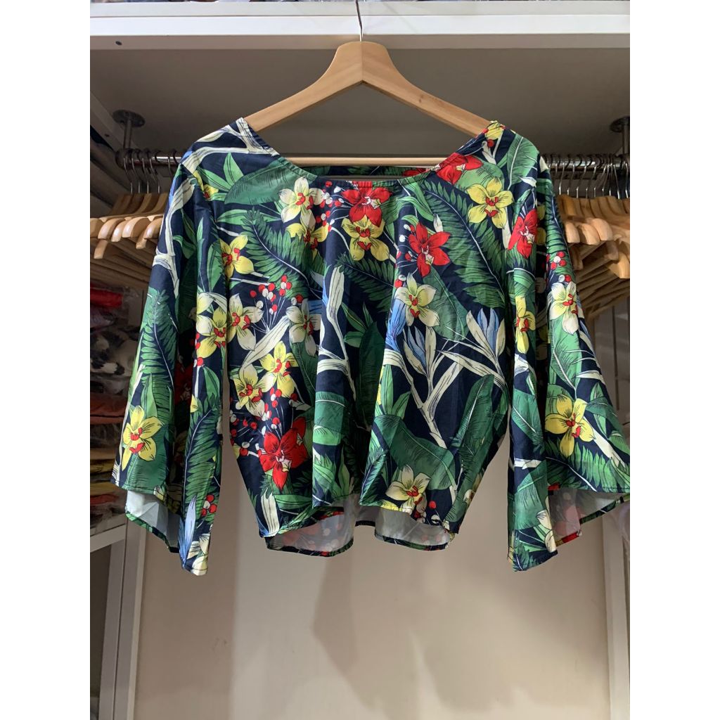 On sale - Floral Crop Blouse