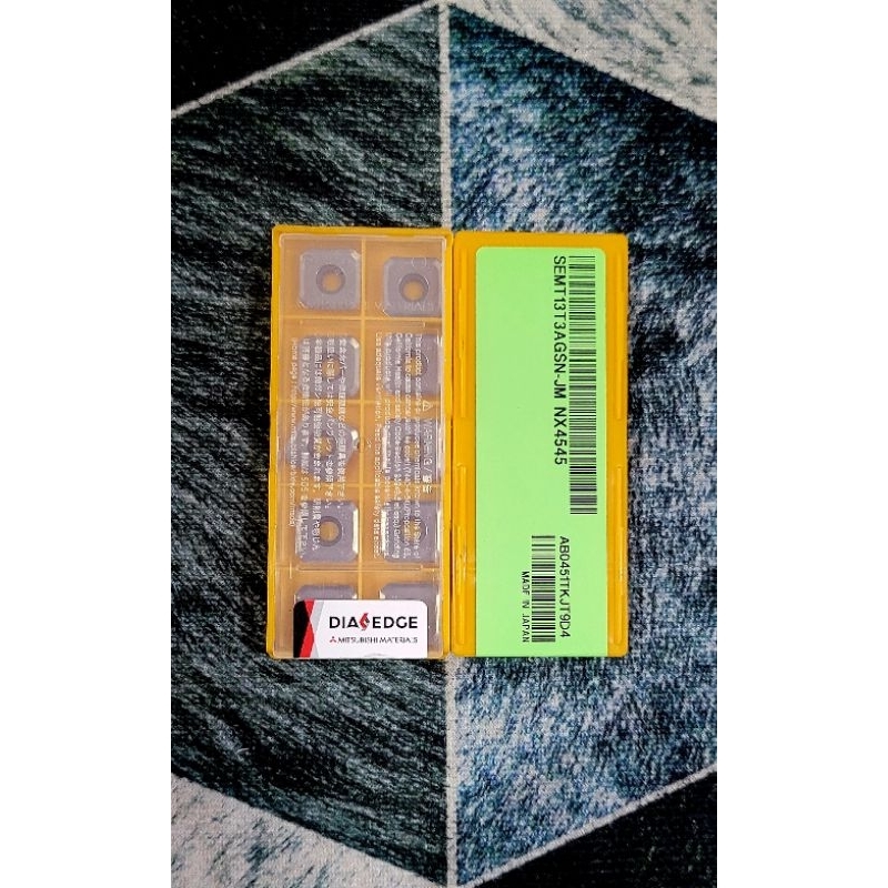 Insert Milling SEMT13T3AGSN-JM . insert milling SEMT 13T3 JM Mitsubishi original