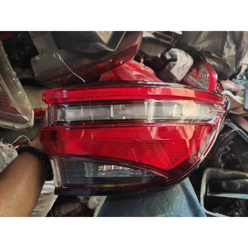 stoplamp Fortuner vrz GR