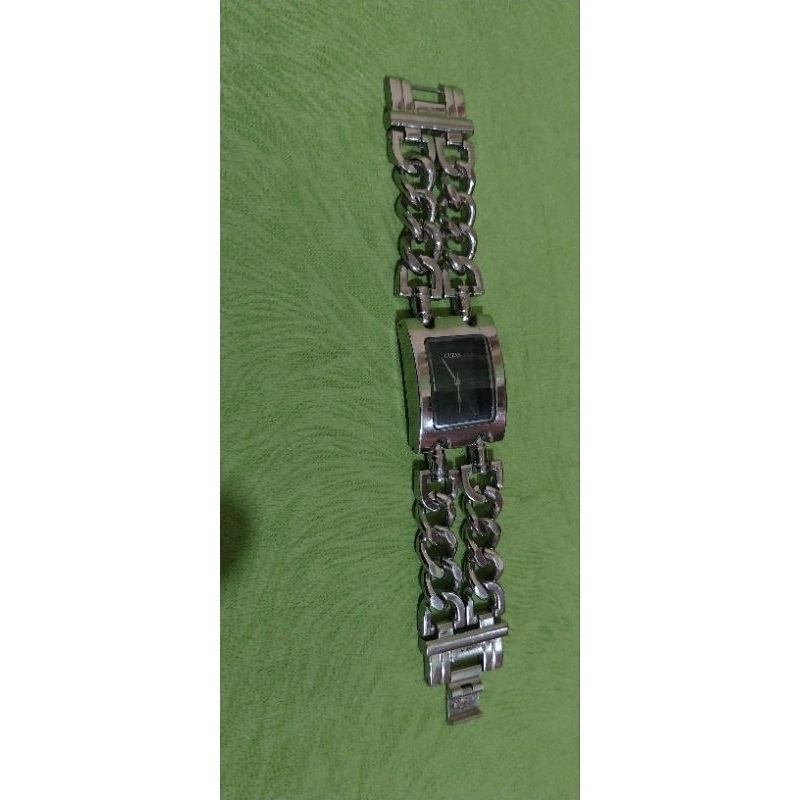 Jam Tangan Wanita Guess Rantai