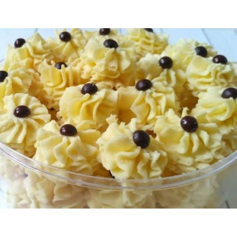 

kue semprit kembang coco