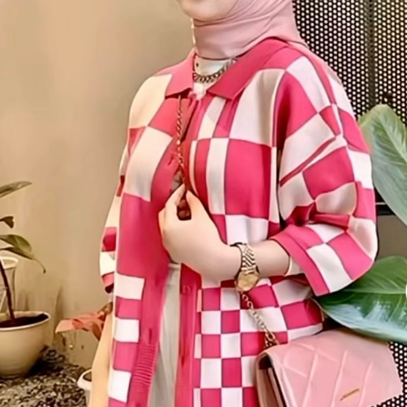 Knitwear Outfit Fuji Cardigan Rajut Motif Kotak Oversize