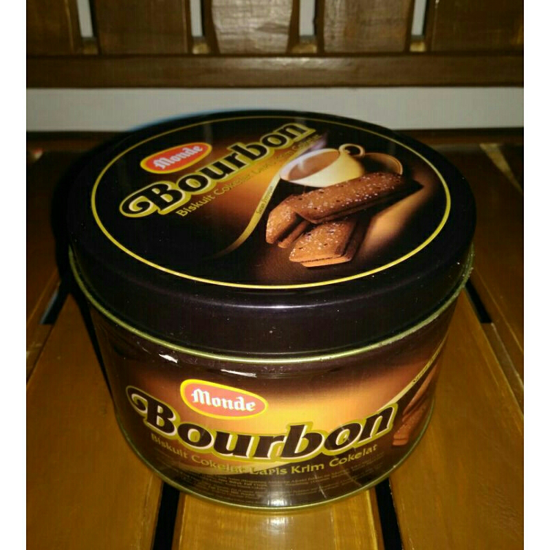 

Biskuit Monde Bourbon Cokelat Lapis Krim Cokelat 500gr