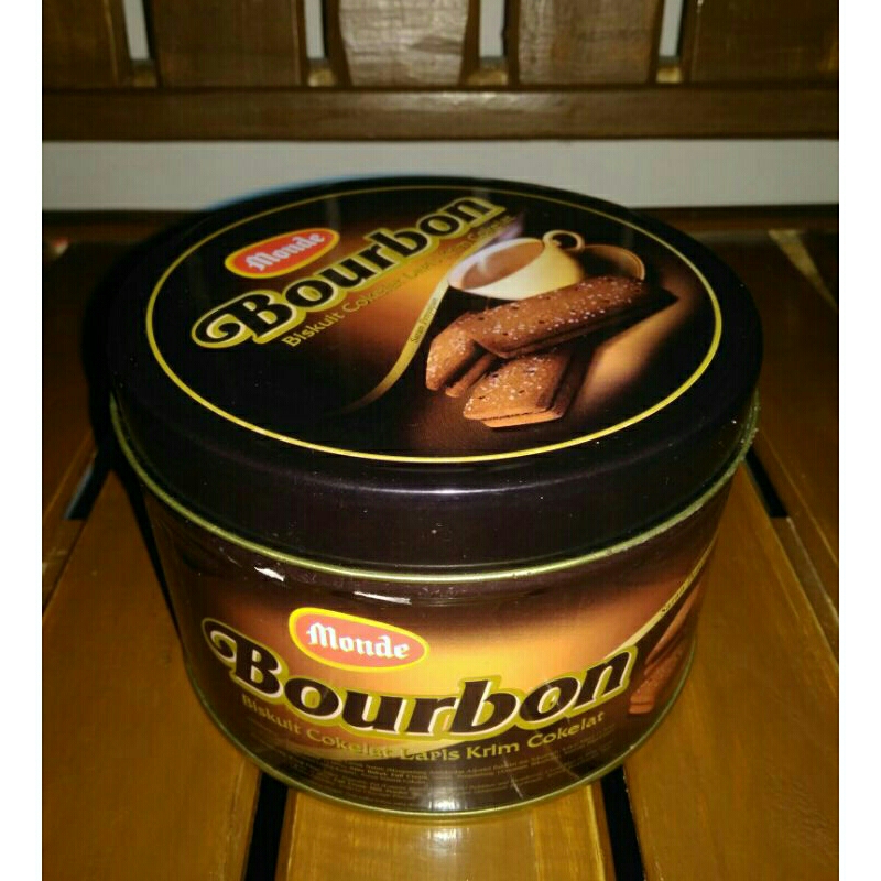 

Biskuit Monde Bourbon Cokelat Lapis Krim Cokelat 500gr