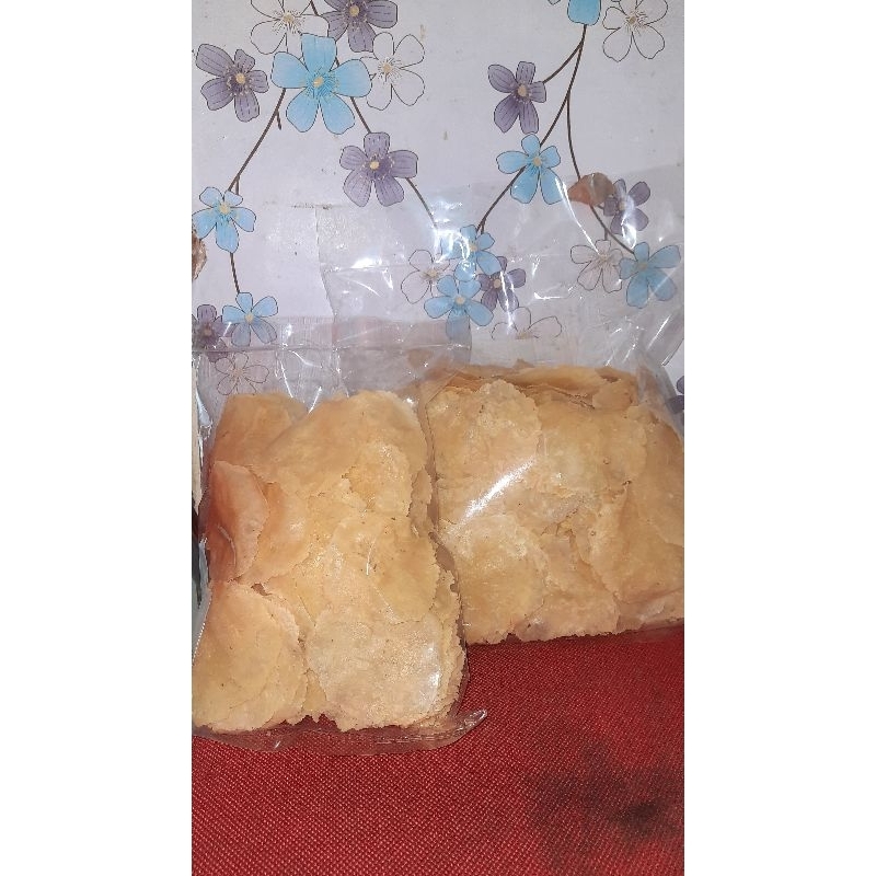 

Emping Melinjo Khas Aceh Pijay 500gr