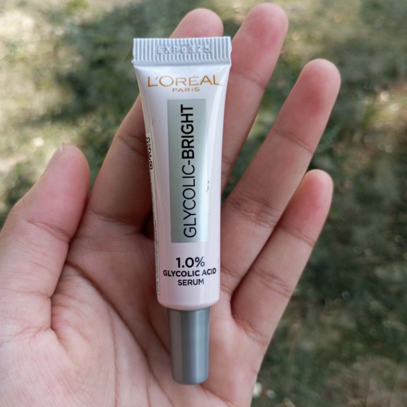 L'Oreal glycolic bright instant glowing serum 6ml Serum Loreal glycolic acid face serum 7,5 ml 7,5 m