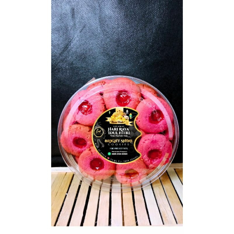 

Cookies Strawberry kue kering /Bright shine cookies 250gram