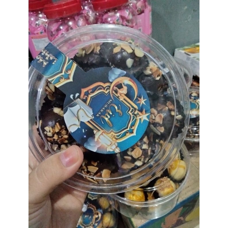 

nastar choco almond