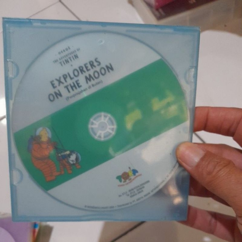 vcd tintin explorers on the moon penjelajahan di bulan