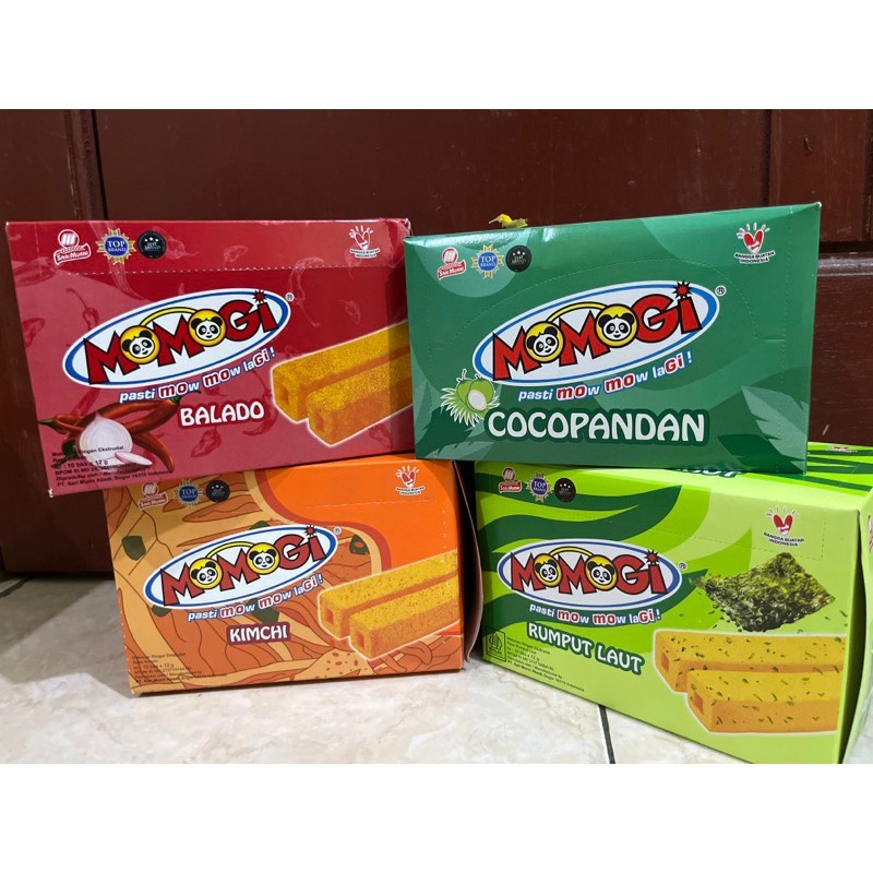 

PROMO Snack Cemilan Momogi 1 Box Karton 10 pcs 12 Gram Gr Rasa Keju Cokelat Jagung Bakar Corn Stick Cokelat coklat Murah Termurah Pedas Hot Truffle Kelapa Balado Rumput Laut Usaha Kuliner kekinian viral Makanan Makan UMKM toko kelontong