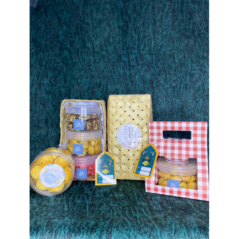 

Paket Hampers Lebaran Snack dan Kue Kering