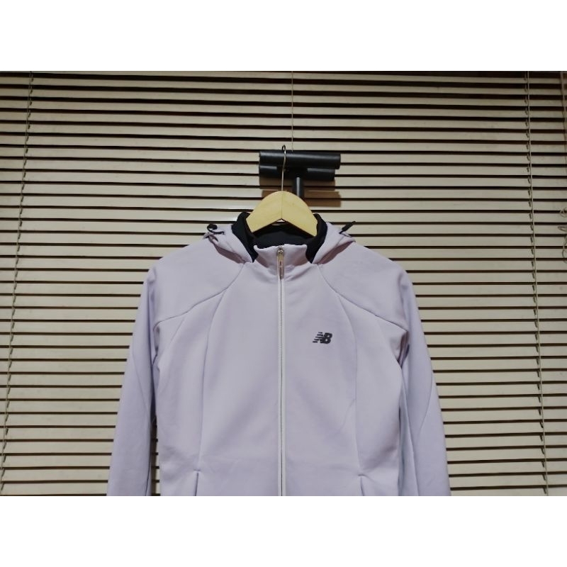 NEW BALANCE RUNNING JACKET WOMEN