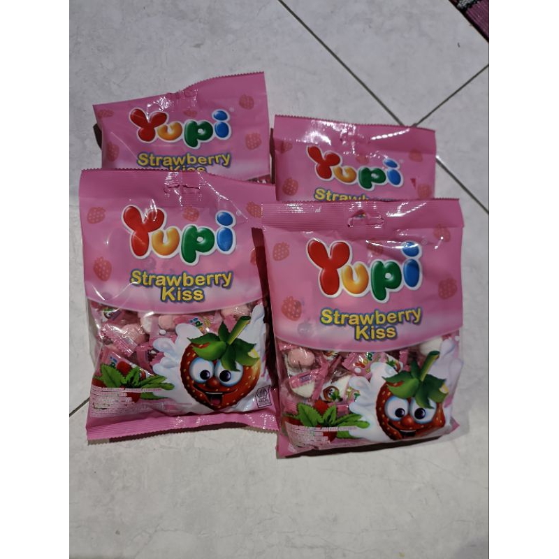 

PERMEN YUPI DAPAT 2 PLASTIK