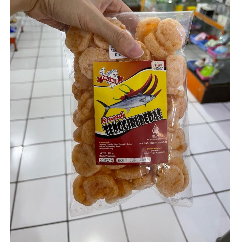 

kerupuk ikan tengiri pedas - kerupuk tengiri pedas