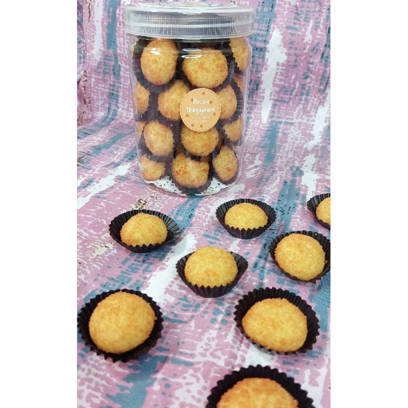 

cookies palm cheese