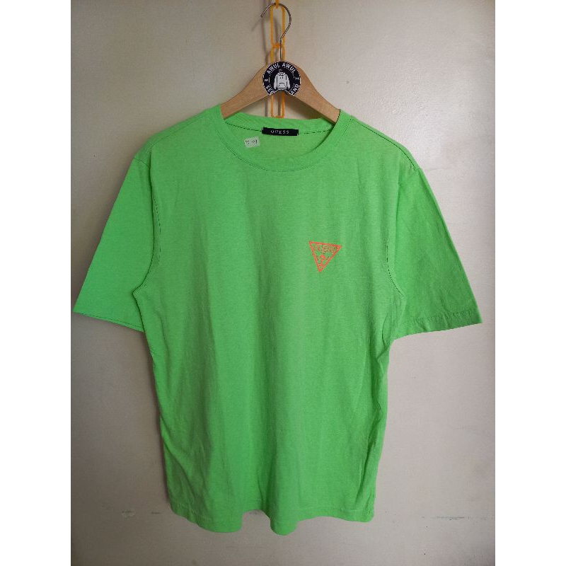 tshirt guess second