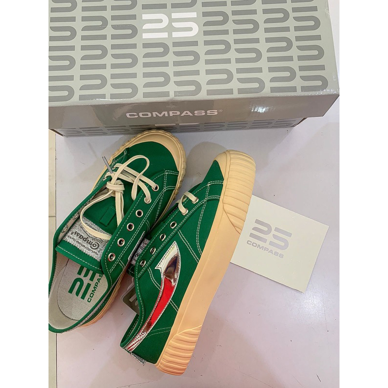 sepatu compass vintage hijau