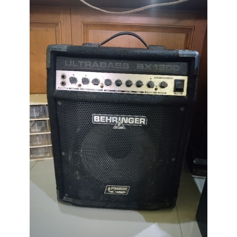Ampli behringer ultrabass Bx1200