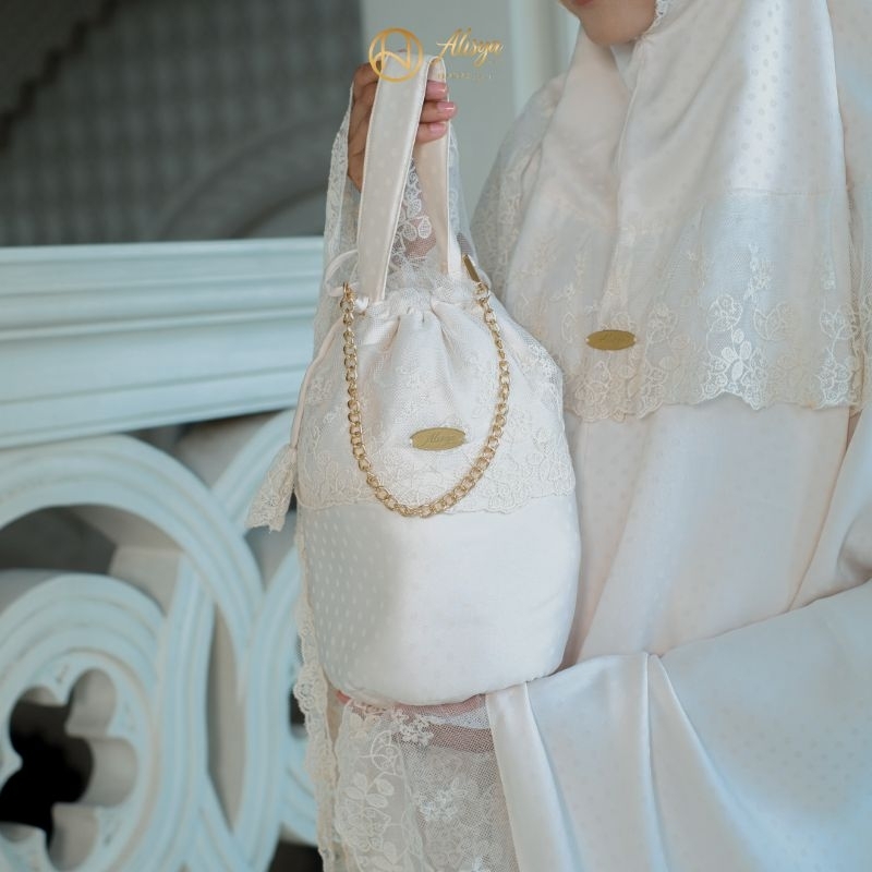 Alisya by olive - mukena silk premium Arumaya