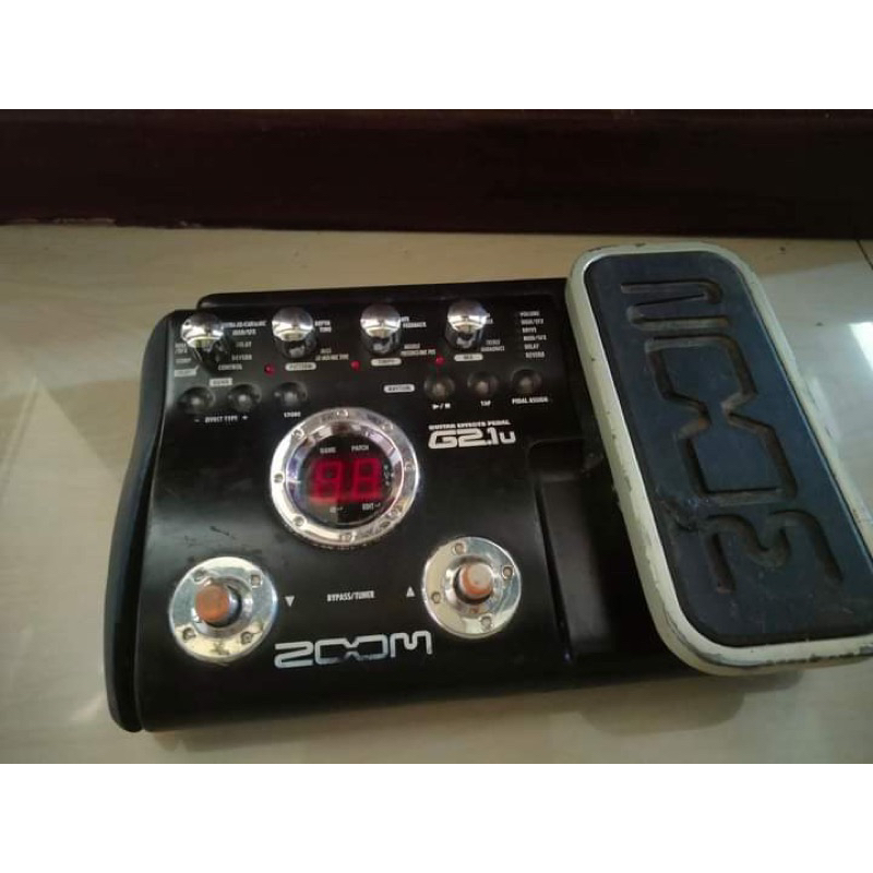 (second hand) effect gitar Zoom G21U