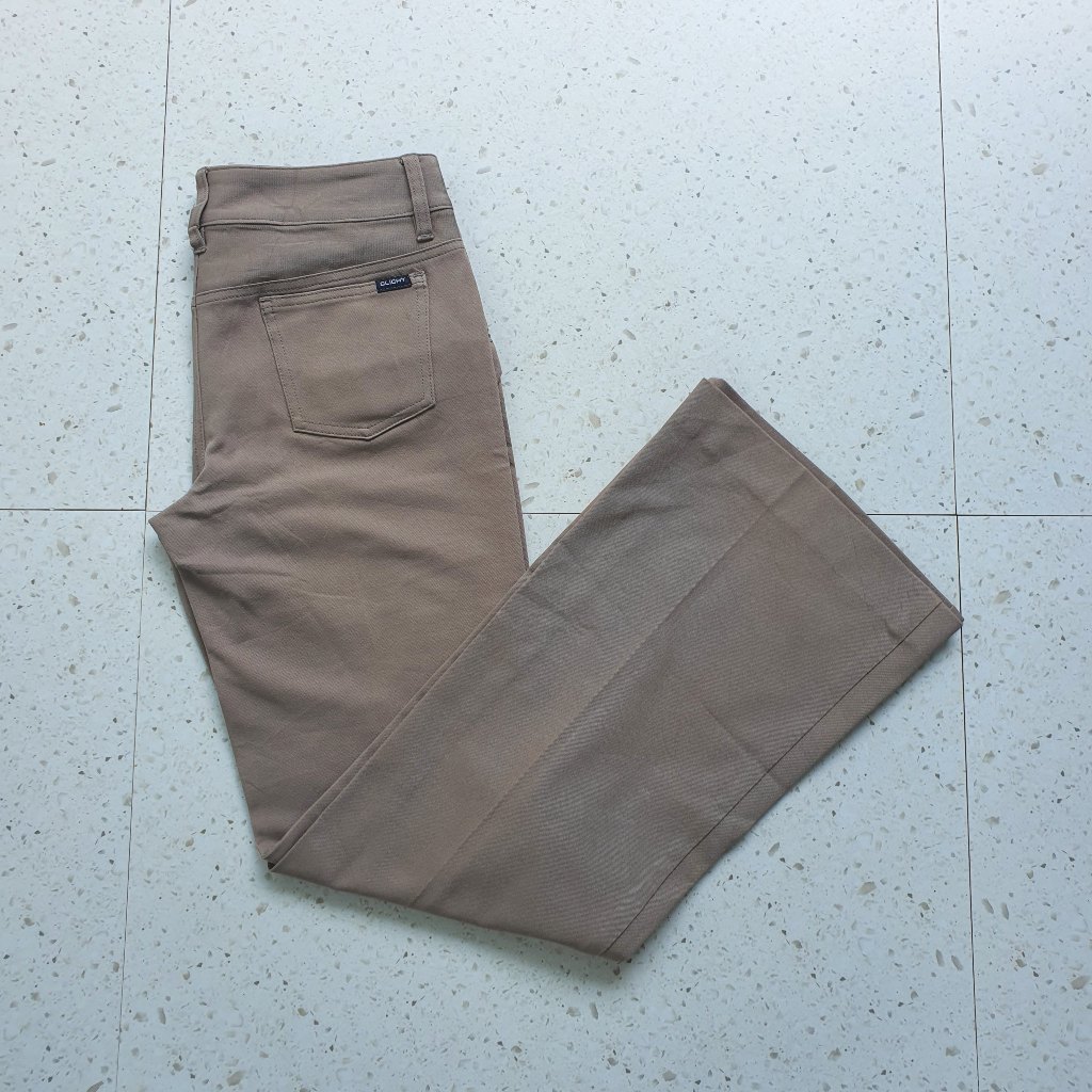 Celana Jeans Panjang Wanita Clichy / Size 30 - Lingkar 80cm / Bekas - Second - Preloved