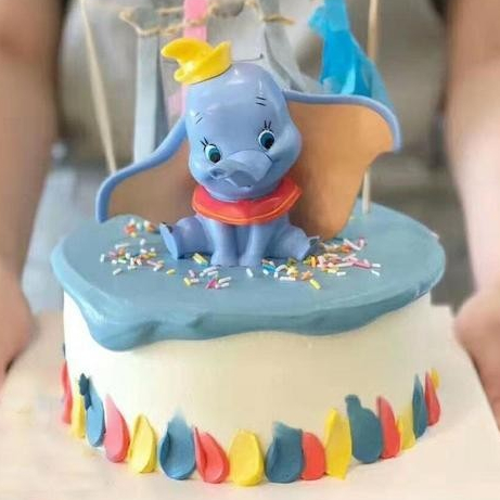 Figure Dumbo Topper Dumbo 10cm Kue Birthday Figure Dekorasi Kue NEW HADIAH ULANG TAHUN HADIAH NATAL 