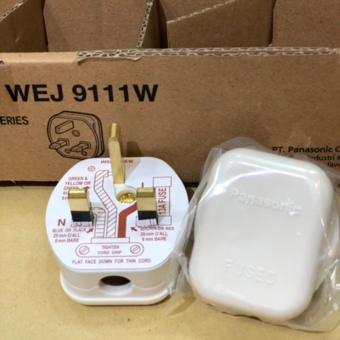 Stop Kontak AC PANASONIC Steker AC Kaki 3 Tiga WEJ9111W Colokan Set AC