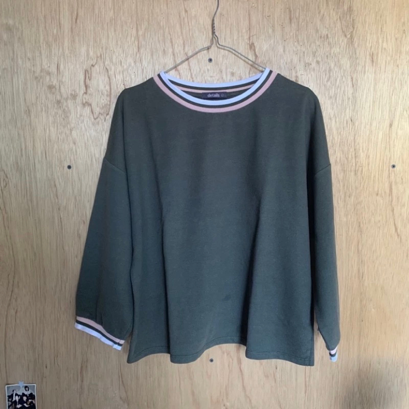 preloved sweater details hijau