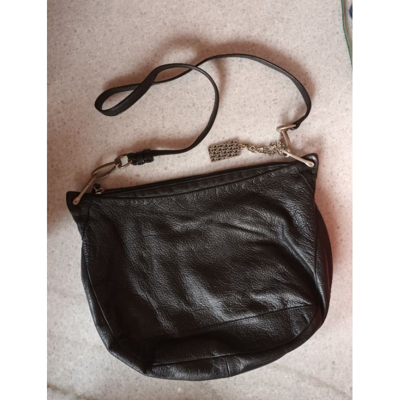 Bonia Tas Selempang Full Kulit Asli 2nd Bagus