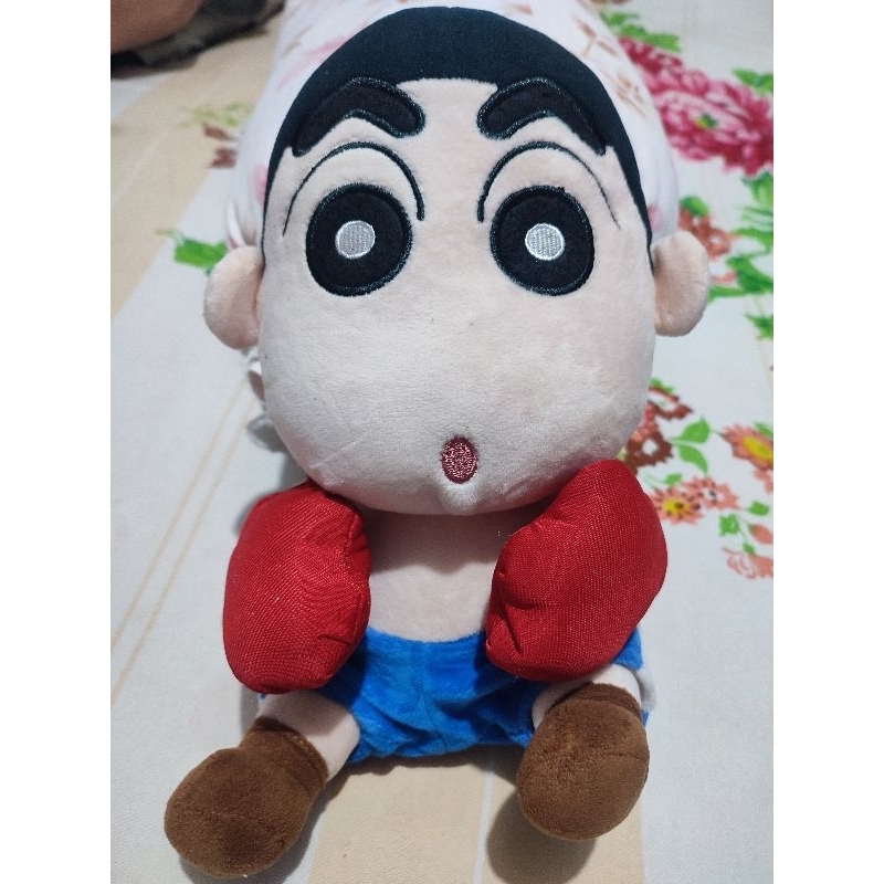 boneka crayon shinchan