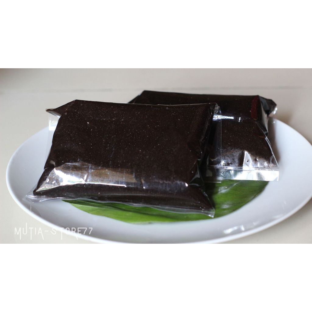 

Dodol Kocek Asli Ketan Hitam 1kg Manis Legit Khas Bogor